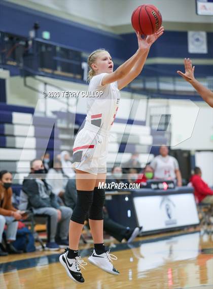 Thumbnail 2 in Hunter vs. East (Charger Winter Classic) photogallery.