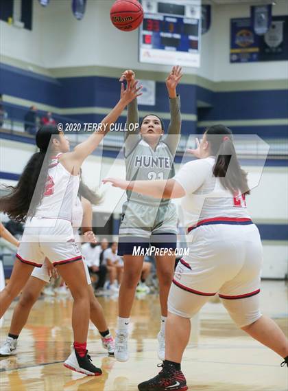 Thumbnail 2 in Hunter vs. East (Charger Winter Classic) photogallery.