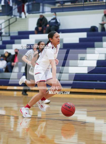Thumbnail 3 in Hunter vs. East (Charger Winter Classic) photogallery.
