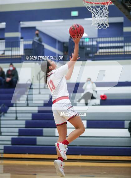 Thumbnail 2 in Hunter vs. East (Charger Winter Classic) photogallery.