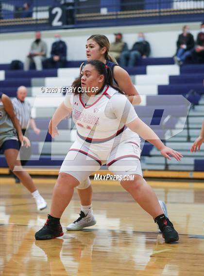Thumbnail 2 in Hunter vs. East (Charger Winter Classic) photogallery.