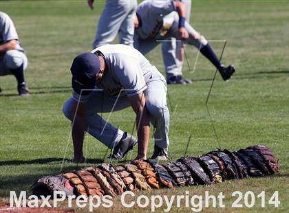 Thumbnail 3 in Eastwood vs Desert Christian (Panther Invitational) photogallery.