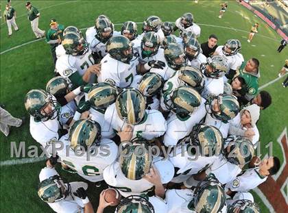 Thumbnail 3 in Le Grand vs. Sierra Canyon (CIF State Small Schools Final) photogallery.