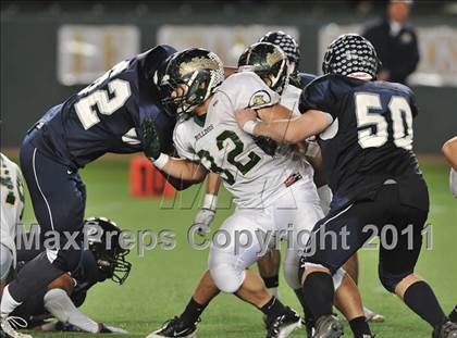 Thumbnail 3 in Le Grand vs. Sierra Canyon (CIF State Small Schools Final) photogallery.