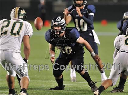 Thumbnail 1 in Le Grand vs. Sierra Canyon (CIF State Small Schools Final) photogallery.