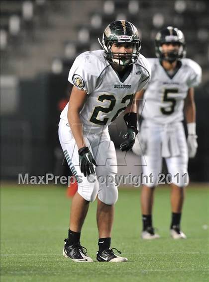 Thumbnail 2 in Le Grand vs. Sierra Canyon (CIF State Small Schools Final) photogallery.