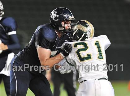 Thumbnail 2 in Le Grand vs. Sierra Canyon (CIF State Small Schools Final) photogallery.