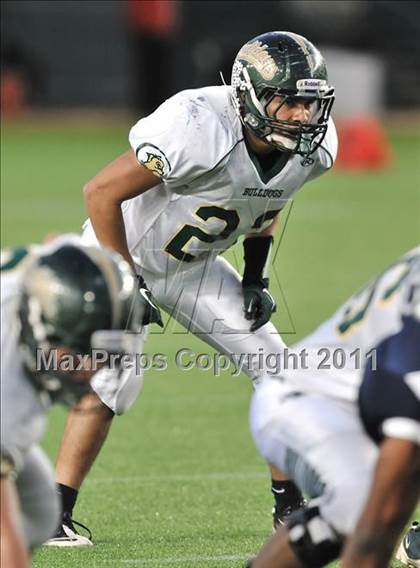 Thumbnail 1 in Le Grand vs. Sierra Canyon (CIF State Small Schools Final) photogallery.