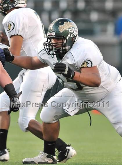 Thumbnail 1 in Le Grand vs. Sierra Canyon (CIF State Small Schools Final) photogallery.