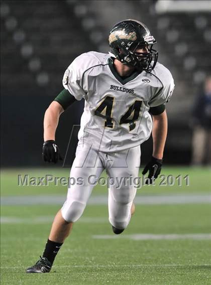 Thumbnail 2 in Le Grand vs. Sierra Canyon (CIF State Small Schools Final) photogallery.