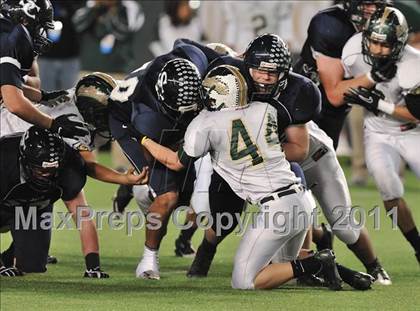Thumbnail 1 in Le Grand vs. Sierra Canyon (CIF State Small Schools Final) photogallery.