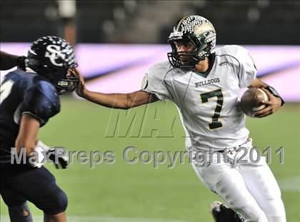 Thumbnail 2 in Le Grand vs. Sierra Canyon (CIF State Small Schools Final) photogallery.