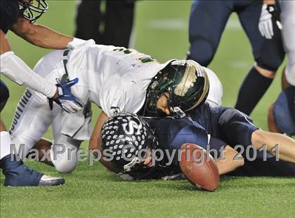 Thumbnail 3 in Le Grand vs. Sierra Canyon (CIF State Small Schools Final) photogallery.