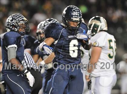 Thumbnail 2 in Le Grand vs. Sierra Canyon (CIF State Small Schools Final) photogallery.