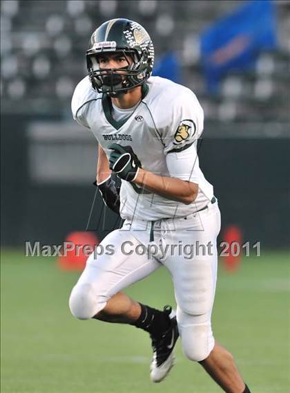 Thumbnail 3 in Le Grand vs. Sierra Canyon (CIF State Small Schools Final) photogallery.