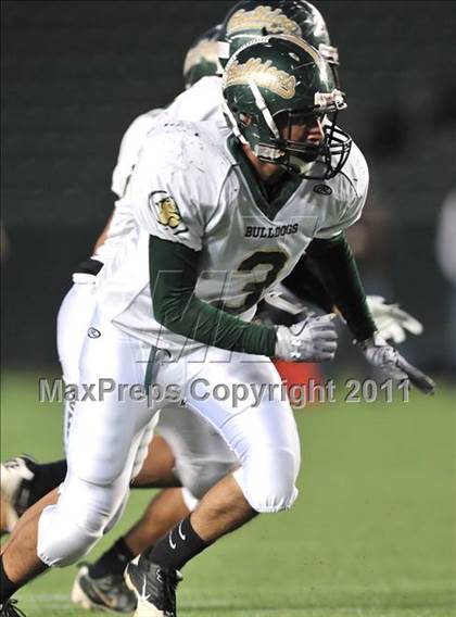 Thumbnail 3 in Le Grand vs. Sierra Canyon (CIF State Small Schools Final) photogallery.