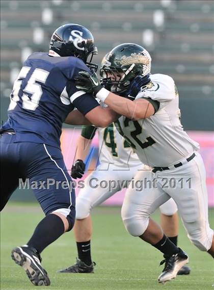 Thumbnail 2 in Le Grand vs. Sierra Canyon (CIF State Small Schools Final) photogallery.