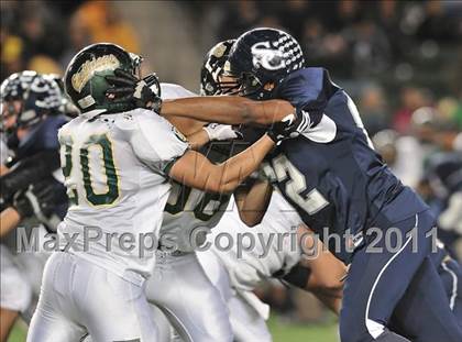 Thumbnail 3 in Le Grand vs. Sierra Canyon (CIF State Small Schools Final) photogallery.
