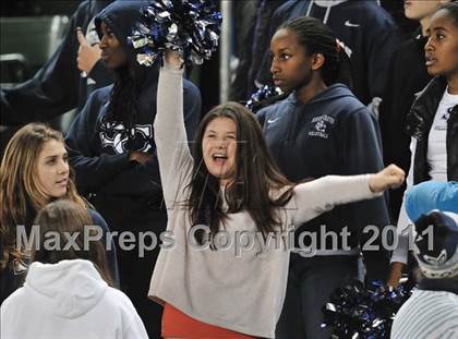 Thumbnail 1 in Le Grand vs. Sierra Canyon (CIF State Small Schools Final) photogallery.