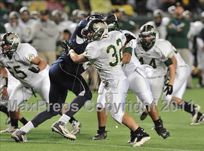 Thumbnail 3 in Le Grand vs. Sierra Canyon (CIF State Small Schools Final) photogallery.