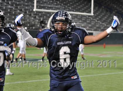 Thumbnail 2 in Le Grand vs. Sierra Canyon (CIF State Small Schools Final) photogallery.