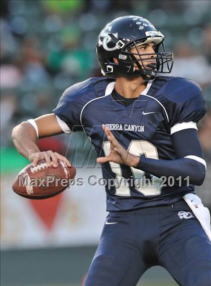 Thumbnail 1 in Le Grand vs. Sierra Canyon (CIF State Small Schools Final) photogallery.