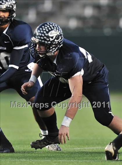 Thumbnail 2 in Le Grand vs. Sierra Canyon (CIF State Small Schools Final) photogallery.