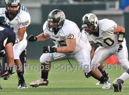 Thumbnail 1 in Le Grand vs. Sierra Canyon (CIF State Small Schools Final) photogallery.