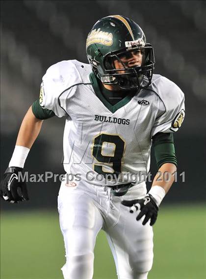 Thumbnail 3 in Le Grand vs. Sierra Canyon (CIF State Small Schools Final) photogallery.