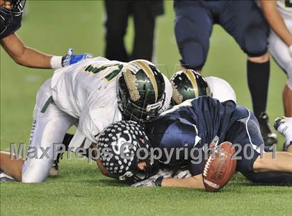 Thumbnail 2 in Le Grand vs. Sierra Canyon (CIF State Small Schools Final) photogallery.