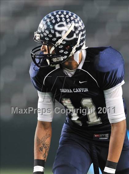 Thumbnail 3 in Le Grand vs. Sierra Canyon (CIF State Small Schools Final) photogallery.