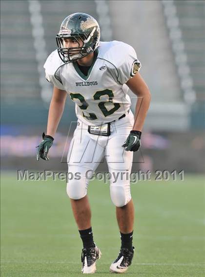 Thumbnail 2 in Le Grand vs. Sierra Canyon (CIF State Small Schools Final) photogallery.