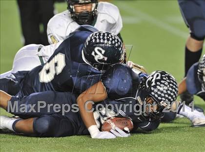 Thumbnail 1 in Le Grand vs. Sierra Canyon (CIF State Small Schools Final) photogallery.