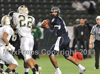 Thumbnail 1 in Le Grand vs. Sierra Canyon (CIF State Small Schools Final) photogallery.