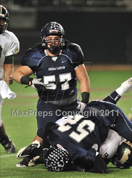 Thumbnail 1 in Le Grand vs. Sierra Canyon (CIF State Small Schools Final) photogallery.