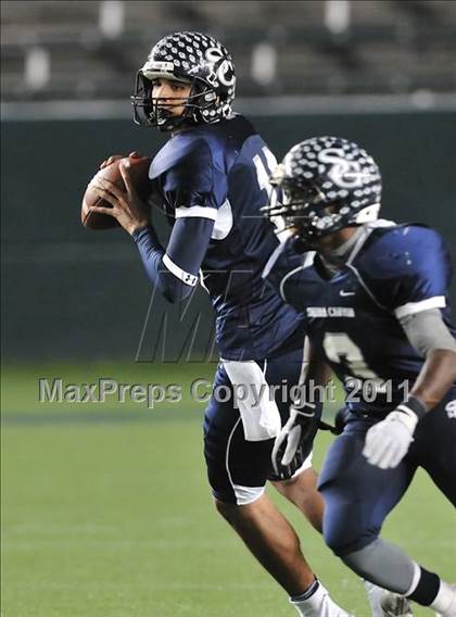 Thumbnail 1 in Le Grand vs. Sierra Canyon (CIF State Small Schools Final) photogallery.
