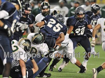 Thumbnail 2 in Le Grand vs. Sierra Canyon (CIF State Small Schools Final) photogallery.