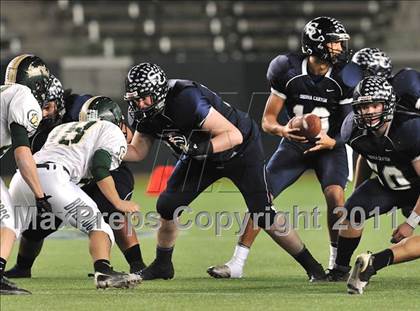 Thumbnail 3 in Le Grand vs. Sierra Canyon (CIF State Small Schools Final) photogallery.