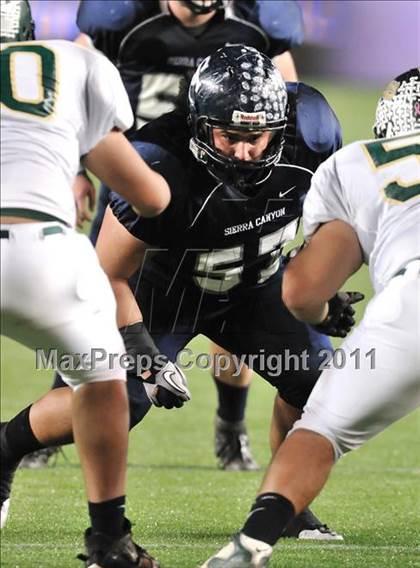 Thumbnail 3 in Le Grand vs. Sierra Canyon (CIF State Small Schools Final) photogallery.