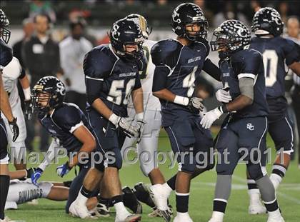 Thumbnail 2 in Le Grand vs. Sierra Canyon (CIF State Small Schools Final) photogallery.
