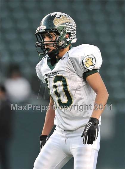 Thumbnail 1 in Le Grand vs. Sierra Canyon (CIF State Small Schools Final) photogallery.