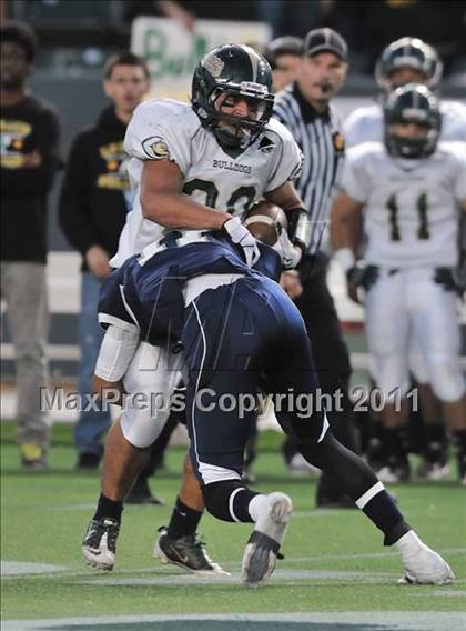 Thumbnail 3 in Le Grand vs. Sierra Canyon (CIF State Small Schools Final) photogallery.