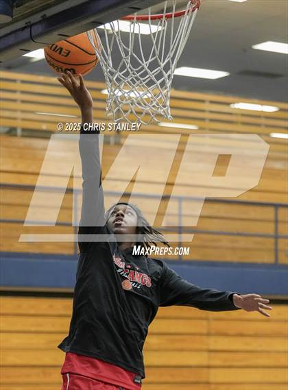 Thumbnail 3 in Salpointe Catholic vs North (PXU Coyote Classic) photogallery.