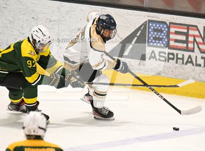 Thumbnail 2 in St. John Bosco vs. Edison photogallery.