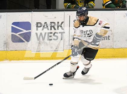 Thumbnail 2 in St. John Bosco vs. Edison photogallery.