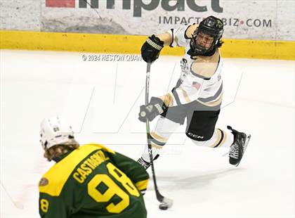 Thumbnail 2 in St. John Bosco vs. Edison photogallery.