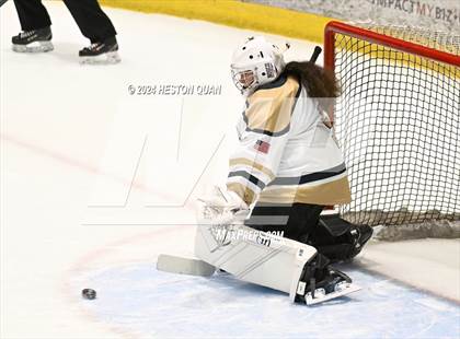 Thumbnail 2 in St. John Bosco vs. Edison photogallery.