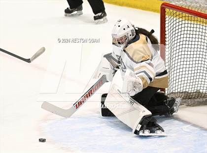 Thumbnail 3 in St. John Bosco vs. Edison photogallery.