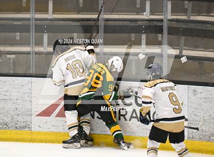 Thumbnail 2 in St. John Bosco vs. Edison photogallery.