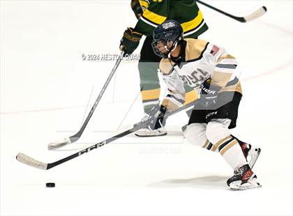 Thumbnail 3 in St. John Bosco vs. Edison photogallery.